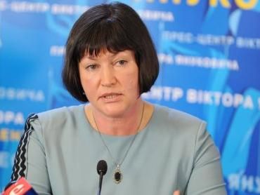 УНІАН: Акімова відмовилась від мандата і залишилась на Банковій