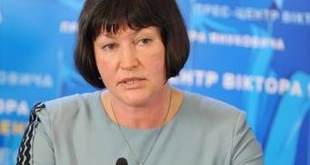 УНИАН: Акимова отказалась от мандата и осталась на Банковой