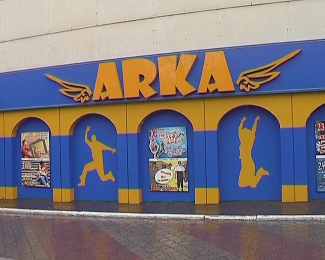 Стрілянина в Маріуполі: працівник нічного клубу вбитий, відвідувач – поранений Стрілянина в Маріуполі: працівник нічного клубу вбитий, відвідувач – поранений