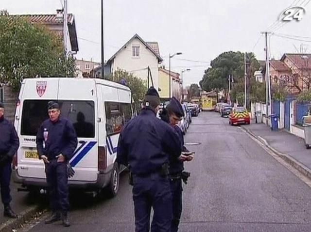 Во Франции задержали двух сообщников Тулузского террориста Во Франции задержали двух сообщников Тулузского террориста