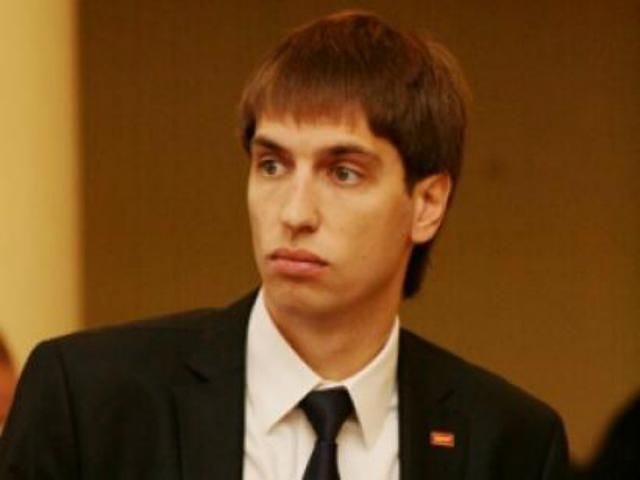 Нардеп: За перехід у провладну більшість пропонують від 5 млн доларів Нардеп: За перехід у провладну більшість пропонують від 5 млн доларів