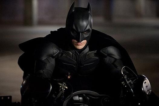 Кошка, которая пугает своим сходством с Бэтменом (Фото) Кошка, которая пугает своим сходством с Бэтменом (Фото)