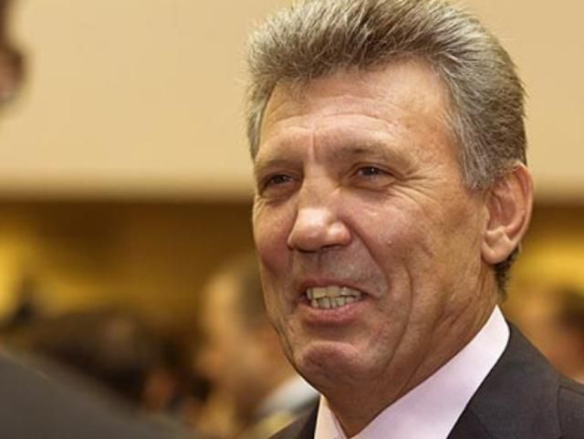 Ківалов назвав частину опозиції серпанковими панночками Ківалов назвав частину опозиції серпанковими панночками