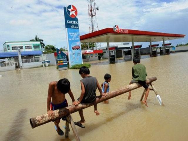 Кількість жертв на Філіппінах зросла до 325 Кількість жертв на Філіппінах зросла до 325