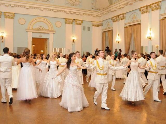 Кадеты будут отмечать 21 годовщину Вооруженных Сил Украины балом Кадеты будут отмечать 21 годовщину Вооруженных Сил Украины балом