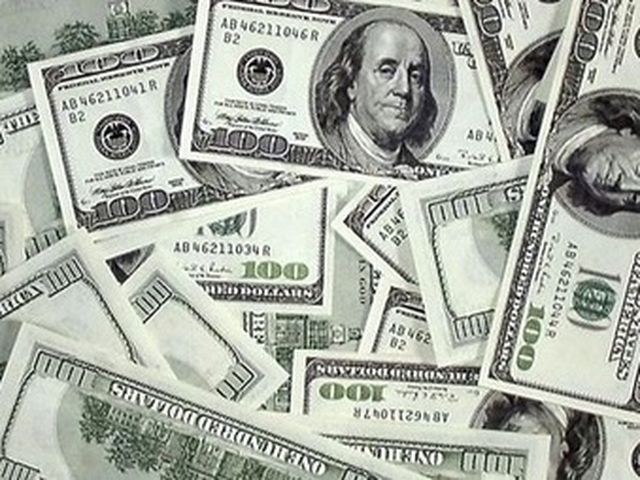 Протягом трьох років в Україну ввезли 50 мільярдів доларів Протягом трьох років в Україну ввезли 50 мільярдів доларів