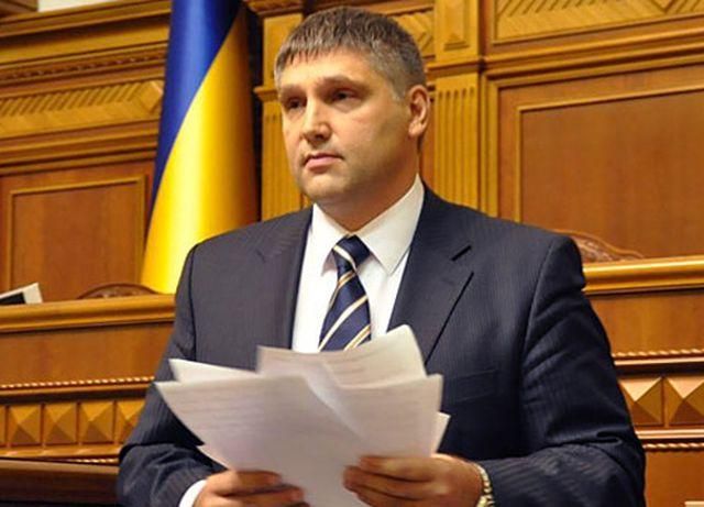 Регионал пообещал стране "новые традиции" украинского парламентаризма