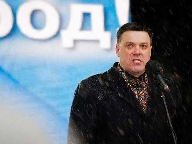 Наші місця найближчі до вхідних дверей, щоб запускати народ до Ради, — Тягнибок Наші місця найближчі до вхідних дверей, щоб запускати народ до Ради, — Тягнибок