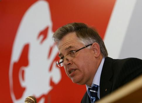 КПУ визначиться щодо Азарова через кілька днів, - Симоненко КПУ визначиться щодо Азарова через кілька днів, - Симоненко