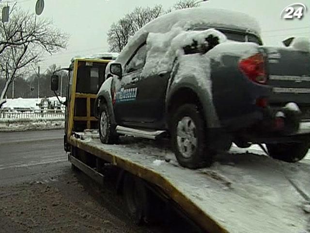У Києві можуть відновити роботу евакуаторів У Києві можуть відновити роботу евакуаторів