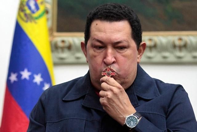 Прогноз лікаря: Чавесу залишилось жити кілька місяців Прогноз лікаря: Чавесу залишилось жити кілька місяців