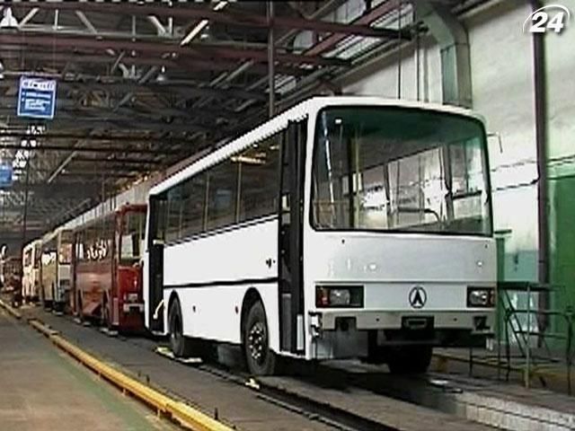 Автопроизводство в Украине снизилось на 42% Автопроизводство в Украине снизилось на 42%