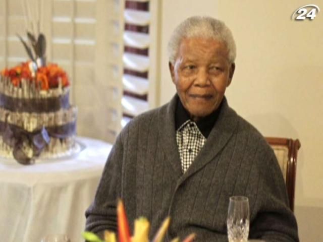 Нельсон Мандела потрапив до лікарні з легеневою інфекцією