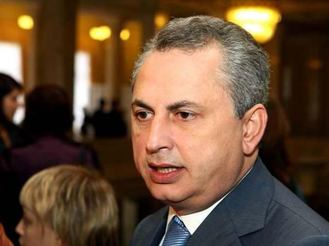 Колесніков хоче, щоб Соболєв склав депутатський мандат Колесніков хоче, щоб Соболєв склав депутатський мандат