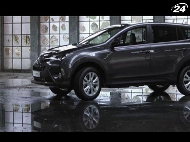 Toyota RAV4: тільки японці розуміють, для чого цей автомобіль Toyota RAV4: тільки японці розуміють, для чого цей автомобіль