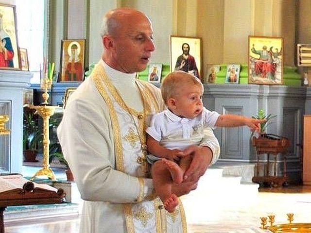 Жертвой расстрела стал священник Жертвой расстрела стал священник