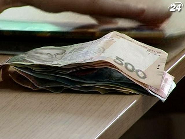 Украинцы конвертируют валютные депозиты в гривневые, - НБУ Украинцы конвертируют валютные депозиты в гривневые, - НБУ