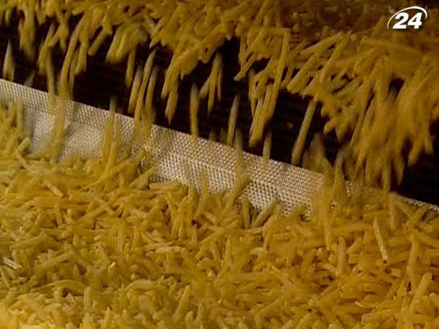 Как делают картофель фри на фабрике (ВИДЕО) Как делают картофель фри на фабрике (ВИДЕО)