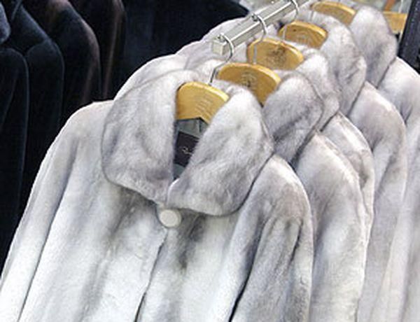 Зловмисники в Донецьку викрали шуби на суму 3 мільйони Зловмисники в Донецьку викрали шуби на суму 3 мільйони