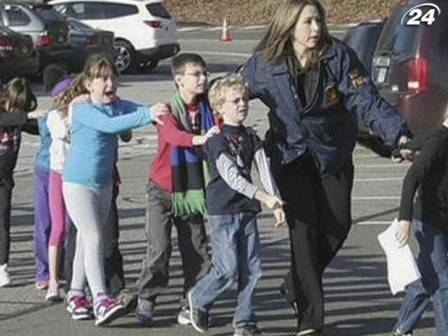 В американській школі застрелили майже три десятки людей В американській школі застрелили майже три десятки людей