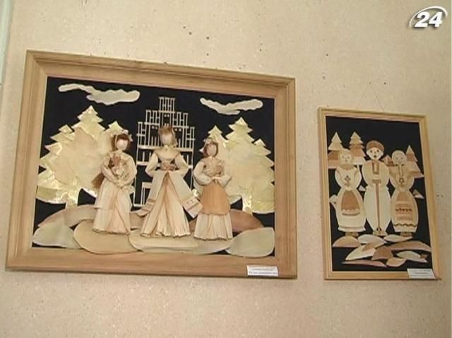 Черновицкая мастерица создает куклы из лузги кукурузы Черновицкая мастерица создает куклы из лузги кукурузы