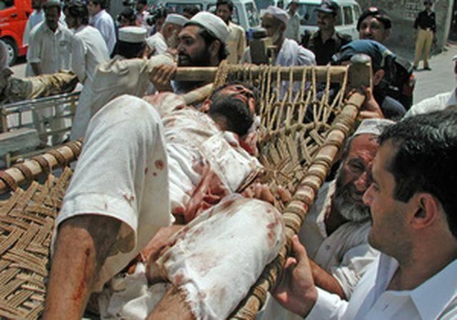 У Пакистані невідомі вчинили стрілянину в аеропорту У Пакистані невідомі вчинили стрілянину в аеропорту