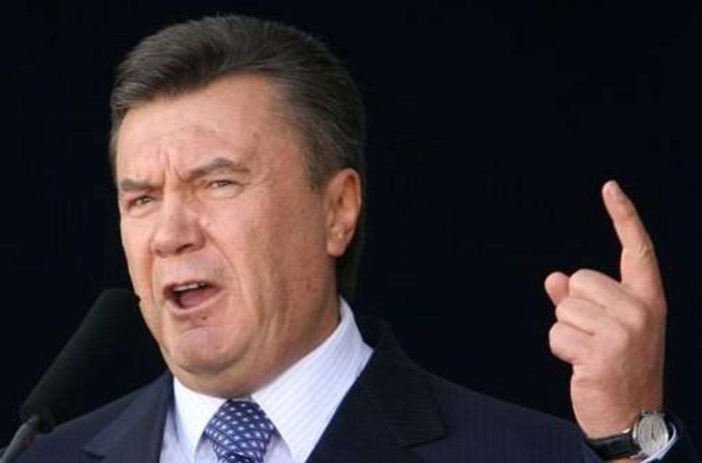 Нардеп Парубий: Страной руководит только Янукович Нардеп Парубий: Страной руководит только Янукович