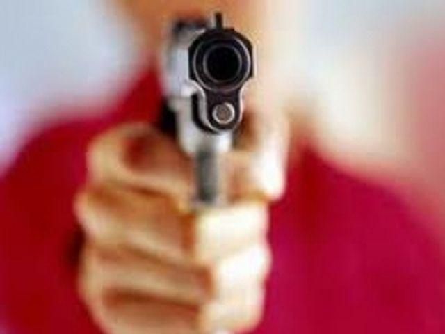 Американець влаштував стрілянину в торговому центрі Каліфорнії Американець влаштував стрілянину в торговому центрі Каліфорнії