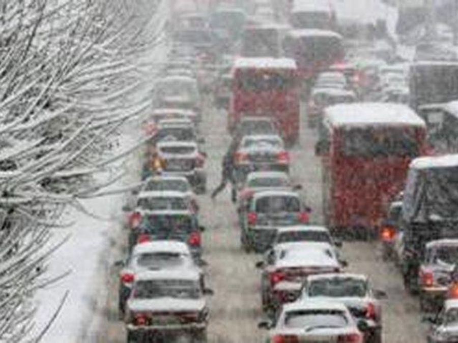 ГАИ перекрыла наиболее заснеженные дороги Украины (Список)