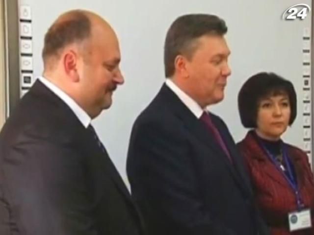 Мэром Енакиево избрали регионала Олийныка Мэром Енакиево избрали регионала Олийныка