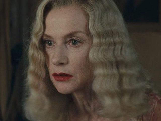 Французский фотограф заплатит дочери 10 тысяч евро за ее детские эротические фото Французский фотограф заплатит дочери 10 тысяч евро за ее детские эротические фото