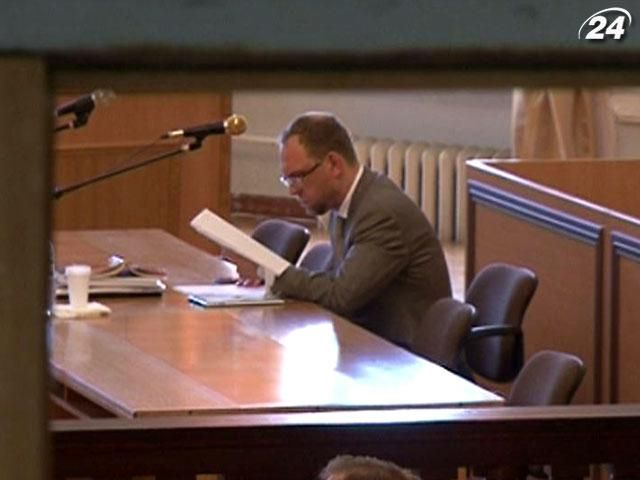 Суд перенес рассмотрение дела ЕЭСУ из-за неявки Тимошенко Суд перенес рассмотрение дела ЕЭСУ из-за неявки Тимошенко