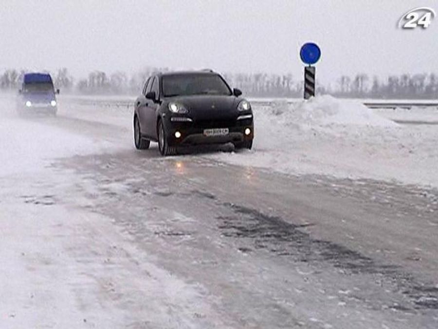 Трасса Одесса-Киев превратилась в каток