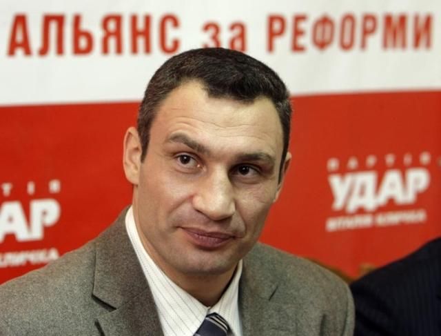 Политолог сравнил Кличко с Ющенко: Нация влюбилась в боксера