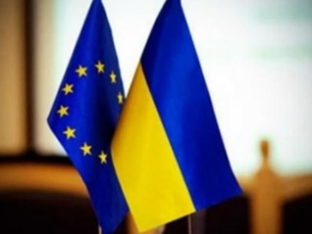 Европарламент: Украина должна выбрать между ЕС и Таможенным союзом