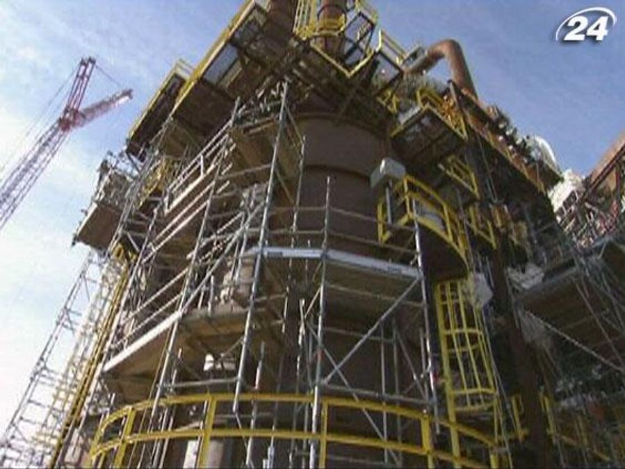 Нафтова шахта в Канаді - найбільша бурова вишка світу за $10 млрд Нафтова шахта в Канаді - найбільша бурова вишка світу за $10 млрд
