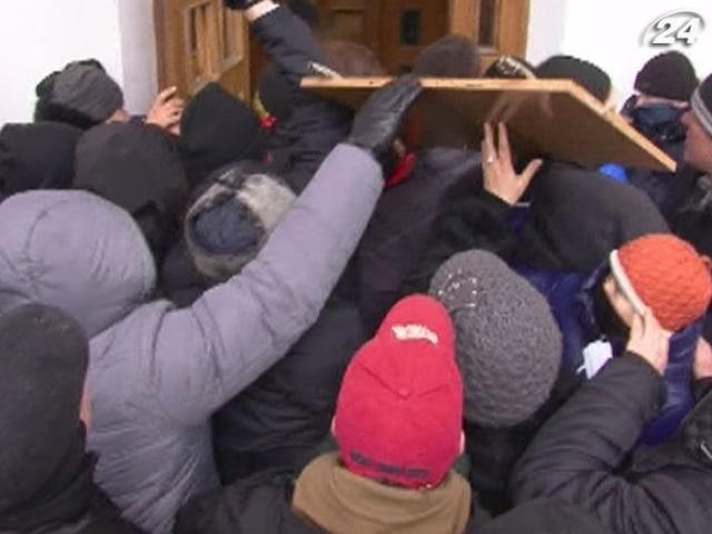 Вулицю, за яку свободівці штурмували одеську мерію, таки перейменували Вулицю, за яку свободівці штурмували одеську мерію, таки перейменували