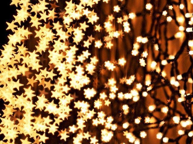 Елочные гирлянды, которые продаются в Украине, опасны для человека, - эксперт Елочные гирлянды, которые продаются в Украине, опасны для человека, - эксперт