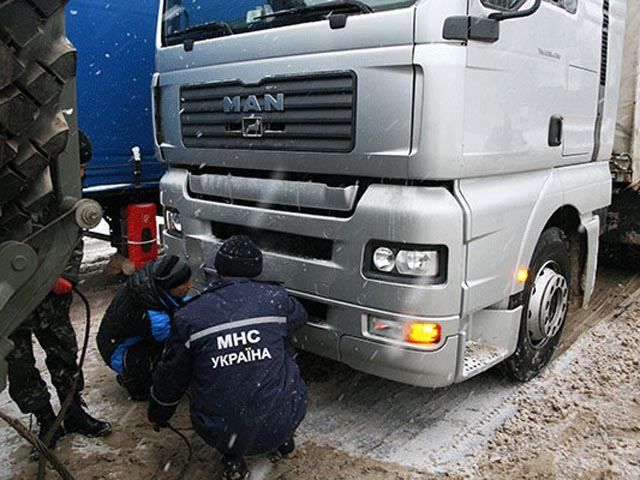 МНСники обіцяють, що великих заторів на трасах більше не буде МНСники обіцяють, що великих заторів на трасах більше не буде