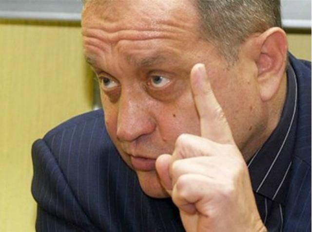 У Криму з негодою бореться оперативний штаб на чолі з Могильовом У Криму з негодою бореться оперативний штаб на чолі з Могильовом