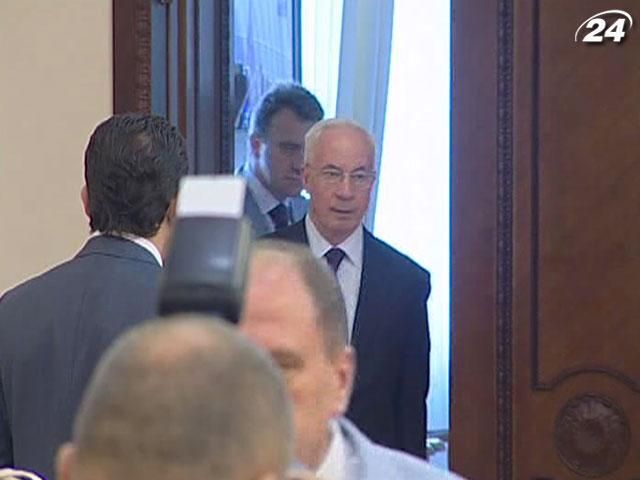 Итоги недели: Эксперты считают бюджет слишком оптимистичным Итоги недели: Эксперты считают бюджет слишком оптимистичным