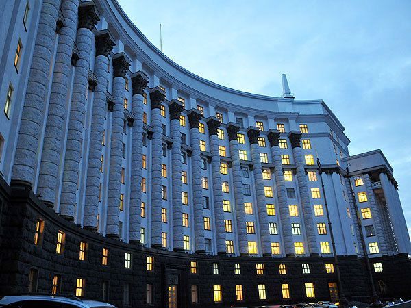 Президент призначив нових міністрів уряду Азарова