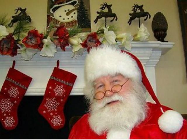 Санта Клаус уже відправився у свою подорож по світу Санта Клаус уже відправився у свою подорож по світу