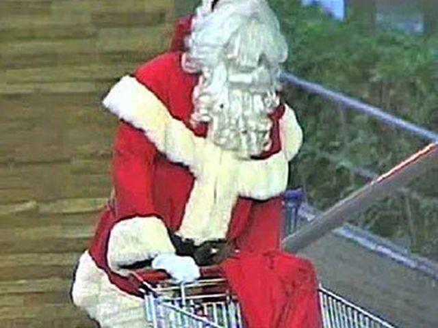 Санта Клаус-грабитель напал на магазин в Сиднее