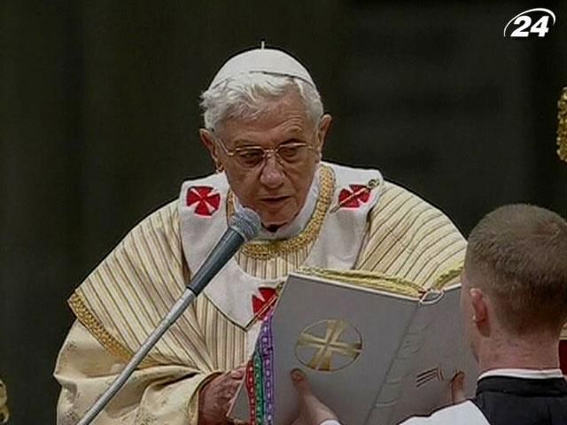 Папа Римский поздравил верующих с Рождеством Папа Римский поздравил верующих с Рождеством