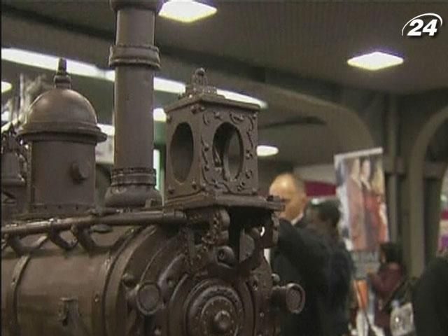 Бельгійські кондитери створили 34-метровий паровоз з шоколаду Бельгійські кондитери створили 34-метровий паровоз з шоколаду