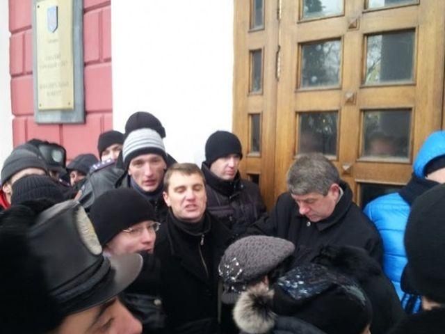 Одесских свободовцев, которые штурмовали мэрию, привлекут к уголовной ответственности Одесских свободовцев, которые штурмовали мэрию, привлекут к уголовной ответственности