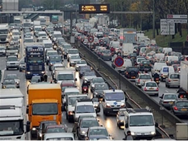 У Києві рух транспорту знову паралізований У Києві рух транспорту знову паралізований