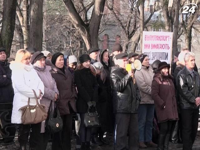 Працівники "Львівелектротрансу" вже 2 місяці без зарплати Працівники "Львівелектротрансу" вже 2 місяці без зарплати