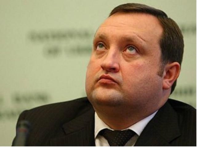 Плох тот первый вице-премьер, который не хочет стать премьером, - Азаров Плох тот первый вице-премьер, который не хочет стать премьером, - Азаров